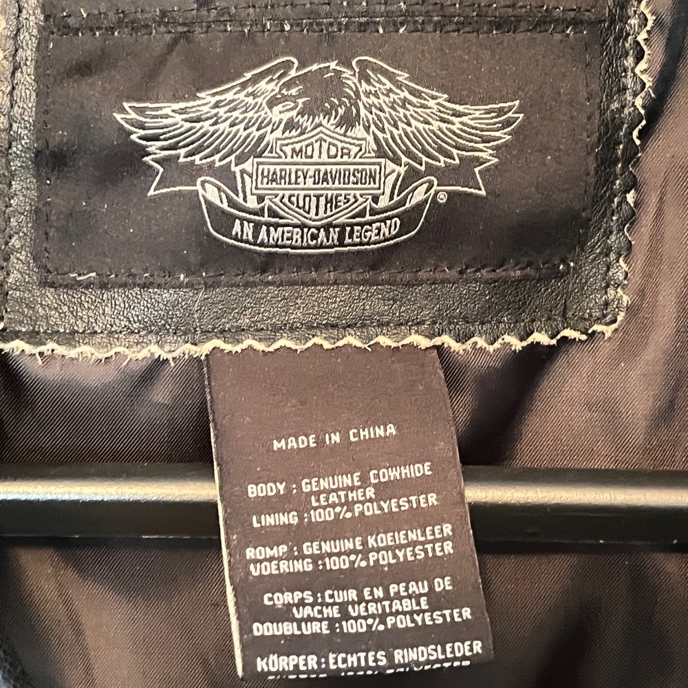 Harley-Davidson  Black Leather Jacket - Picture 6 of 10